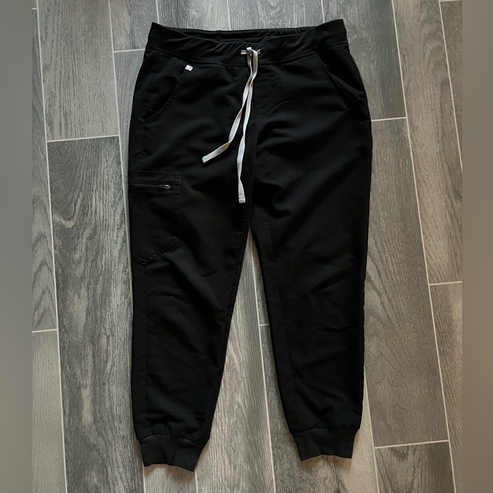 Figs Technical Collection Black Jogger Scrub Pants Medium Petite MP